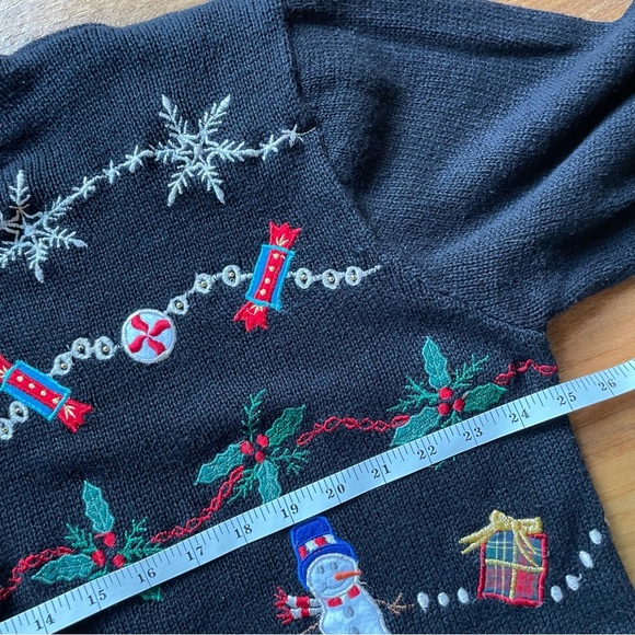 Vintage Tiara Holiday Christmas Gingerbread Man Button Front Cardigan Sweater - Picture 8 of 12